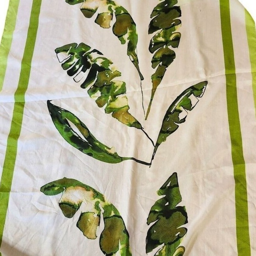 Tommy Bahama  Inch Silk Scarf or WRAP Green Leaves‎  Tropical #10